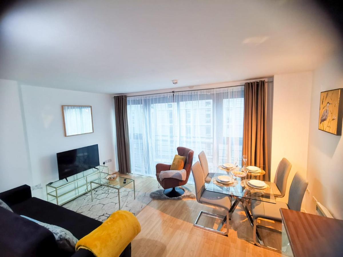 Lovely 2-Bedroom Apartment, Free Parking Manchester Exteriér fotografie